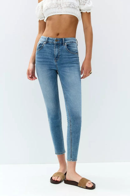 Pantalones Universal